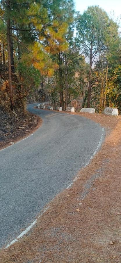 Blue Pine Orchards - Villas Lansdowne Εξωτερικό φωτογραφία