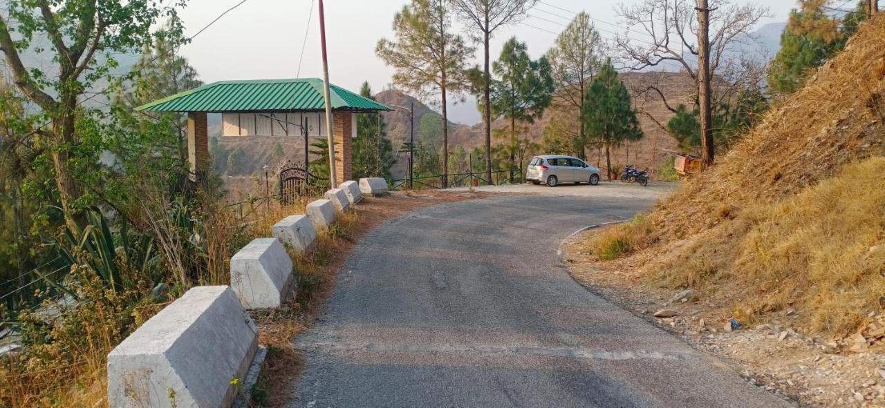 Blue Pine Orchards - Villas Lansdowne Εξωτερικό φωτογραφία