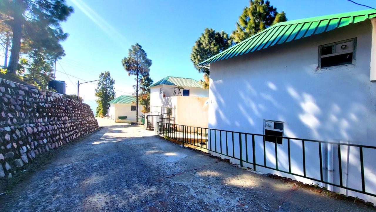 Blue Pine Orchards - Villas Lansdowne Εξωτερικό φωτογραφία
