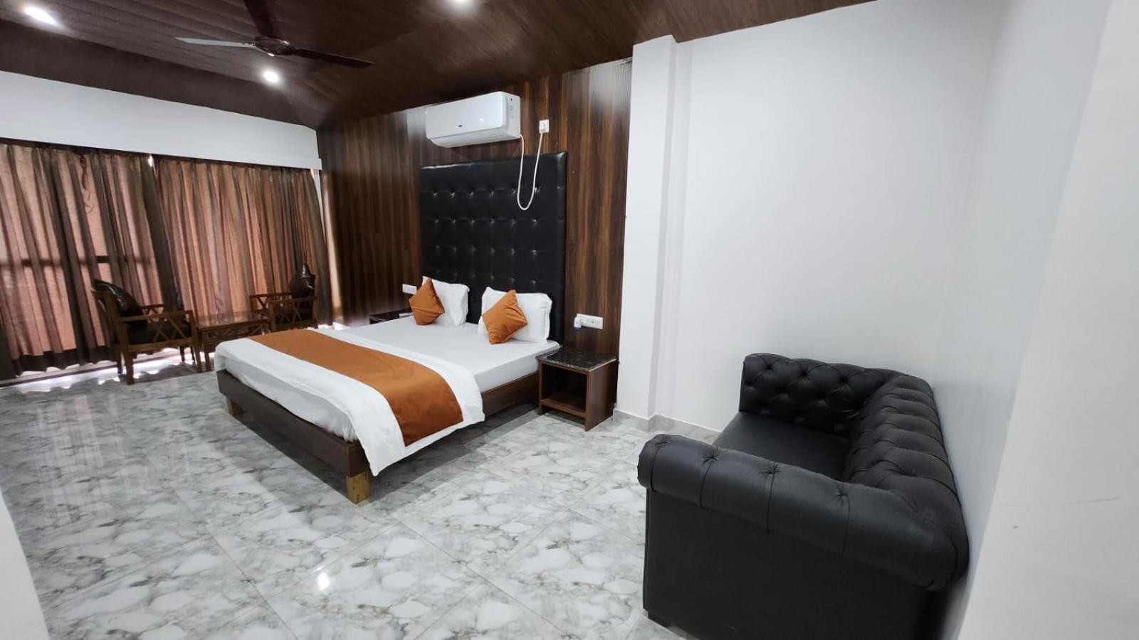 Blue Pine Orchards - Villas Lansdowne Εξωτερικό φωτογραφία