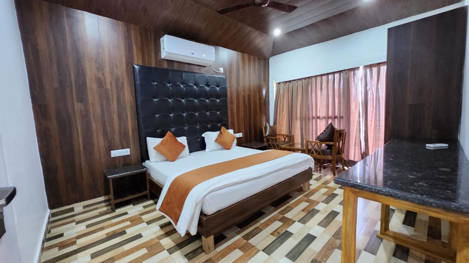 Blue Pine Orchards - Villas Lansdowne Εξωτερικό φωτογραφία